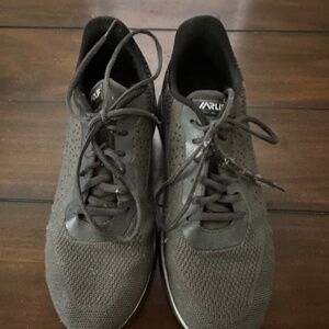 JARLIF AIR Tennis Shoes Size 10